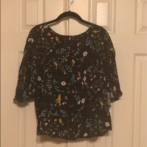 Black w/ floral pattern flutter sleeve shirt